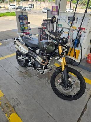 TRIUMPH BONNEVILLE SCRAMBLER 1200 XE 
